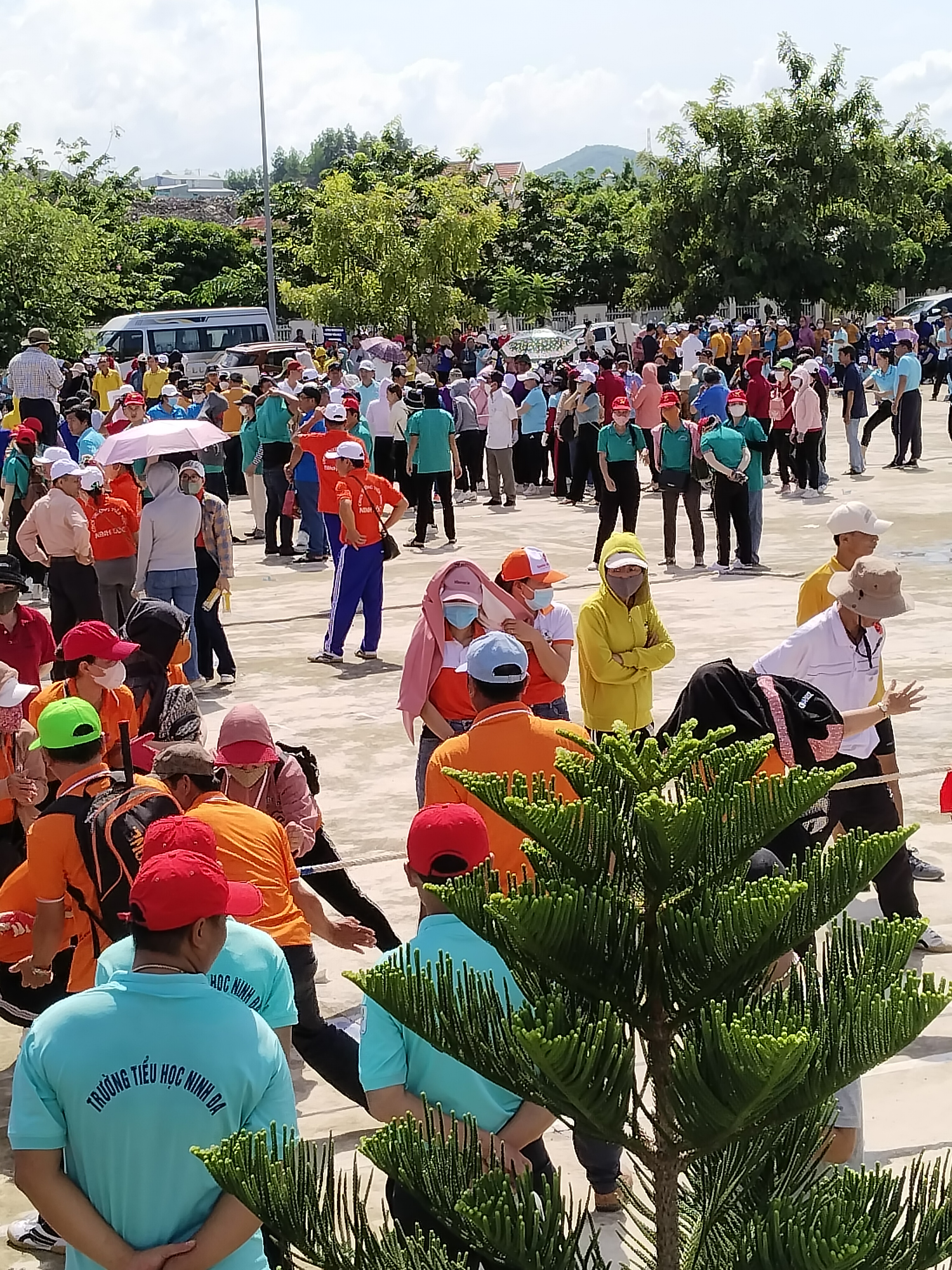 Sáng thứ 7 ngày 11.11 liên đoàn lao động phối hợp phòng giáo dục và ttvh tổ chức hội thao cho công đoàn ngành giáo dục